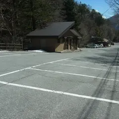 竜頭滝駐車場