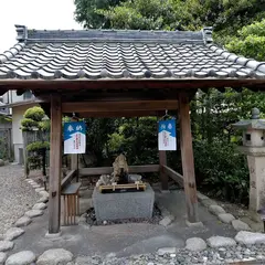 玉三稲荷神社