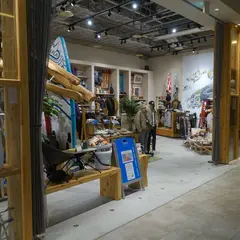 A&F COUNTRY ささしまライブ店
