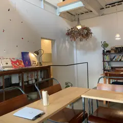 ハナツムリ