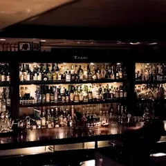 バー トラム