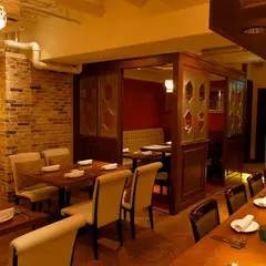 Taverna GUSTAVINO