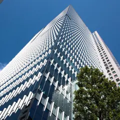 日本経済新聞社