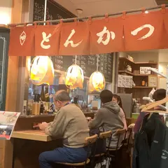 とんかつ小田保 