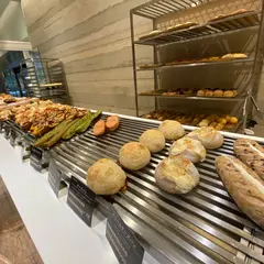 TETTI BAKERY & CAFE