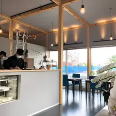 Cour Café
