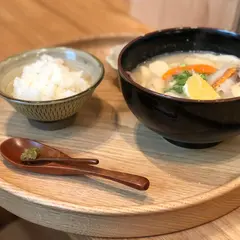 やせうまだんご汁とおやつ 日日花