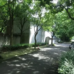 真鶴町立中川一政美術館