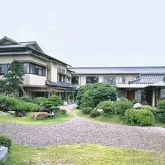 松平閣