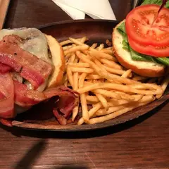 クアアイナ 渋谷宮益坂店 （KUA ’AINA）
