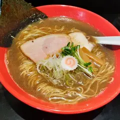 鶏そば • ラーメン Tonari