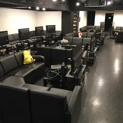 eスポーツ ＆ ボードゲームバーClan 大阪心斎橋