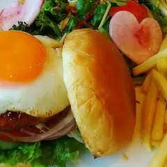 Ｄｉｎｉｎｇ＆Ｂａｒ・Ｎａｍｉｎａｍｉ
