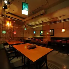 ネパールエスニック料理 KBKITCHEN (ケービーキッチン)