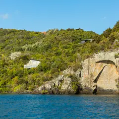 タウポ湖（Lake Taupo）