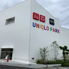 ユニクロ UNIQLO PARK 横浜ベイサイド店