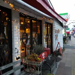 カフェ・ドゥ・ジャルダン１６号本店
