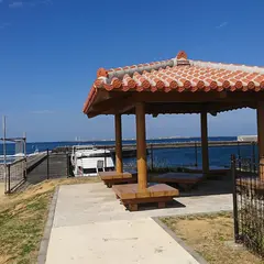 那霸三重城港港內待合所