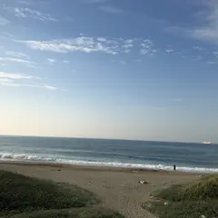 恋路ヶ浜 駐車場