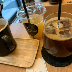 LIT COFFEE & TEA STAND