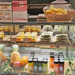 FRUITS IN LIFE 東京ミッドタウン店