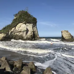 夫婦岩（雀島）
