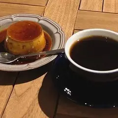 BAKU Coffee Roasters 莫珈琲焙煎所