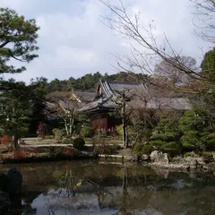 法金剛院