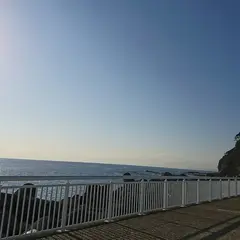 江の島かもめ駐車場