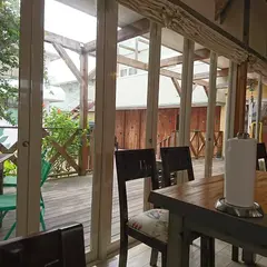 Hale Kau Kau