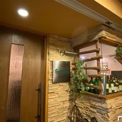 ビストロスクワール