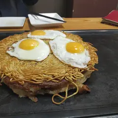 鉄板酒場ゆり