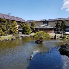 揚亀園【国登録記念物】