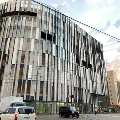 富山市ガラス美術館