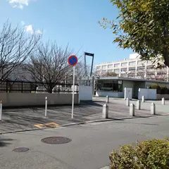 三菱電機照明（株） 管理部