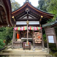 摂社 片岡社