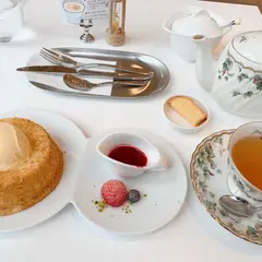 スリーズ