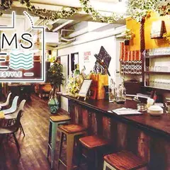 ROOMS CAFE
