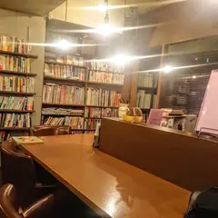 Brown's Books & Cafe