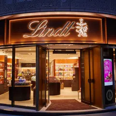 リンツ ショコラ ブティック＆カフェ 表参道 フラッグシップ