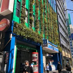 ローソン 新宿靖国通店