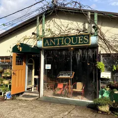 トライフルワース アンティークス