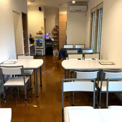 cafe restaurant snow pot