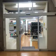 100円ショップ ワッツ三平ストア新宿店