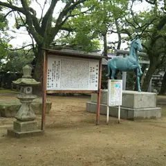 工楽松右衛門像