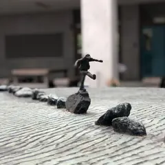 島ごと美術館『飛石／The Stepping Stones』