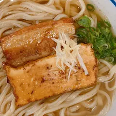 金月そば 国際通りむつみ食堂店