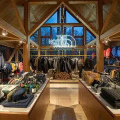THE NORTH FACE STORE (ザ・ノース・フェイス ストア) 道の駅びえい「ビルケの森」