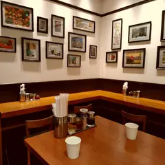 胡同デリ 丸ビル店