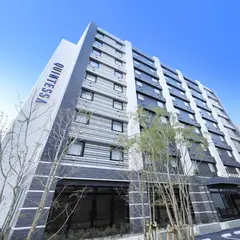 クインテッサホテル福岡天神 Comic & Books